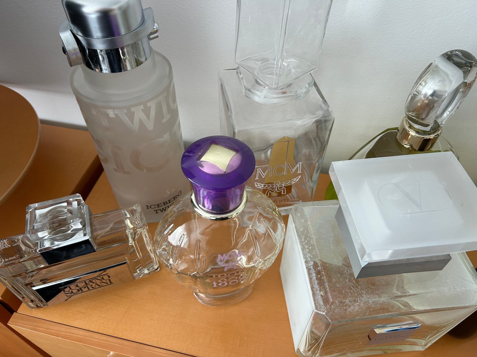 Diverse lege giant parfumflessen - Decoratie of verzameling, Ophalen, Gebruikt, Gebruiksvoorwerp