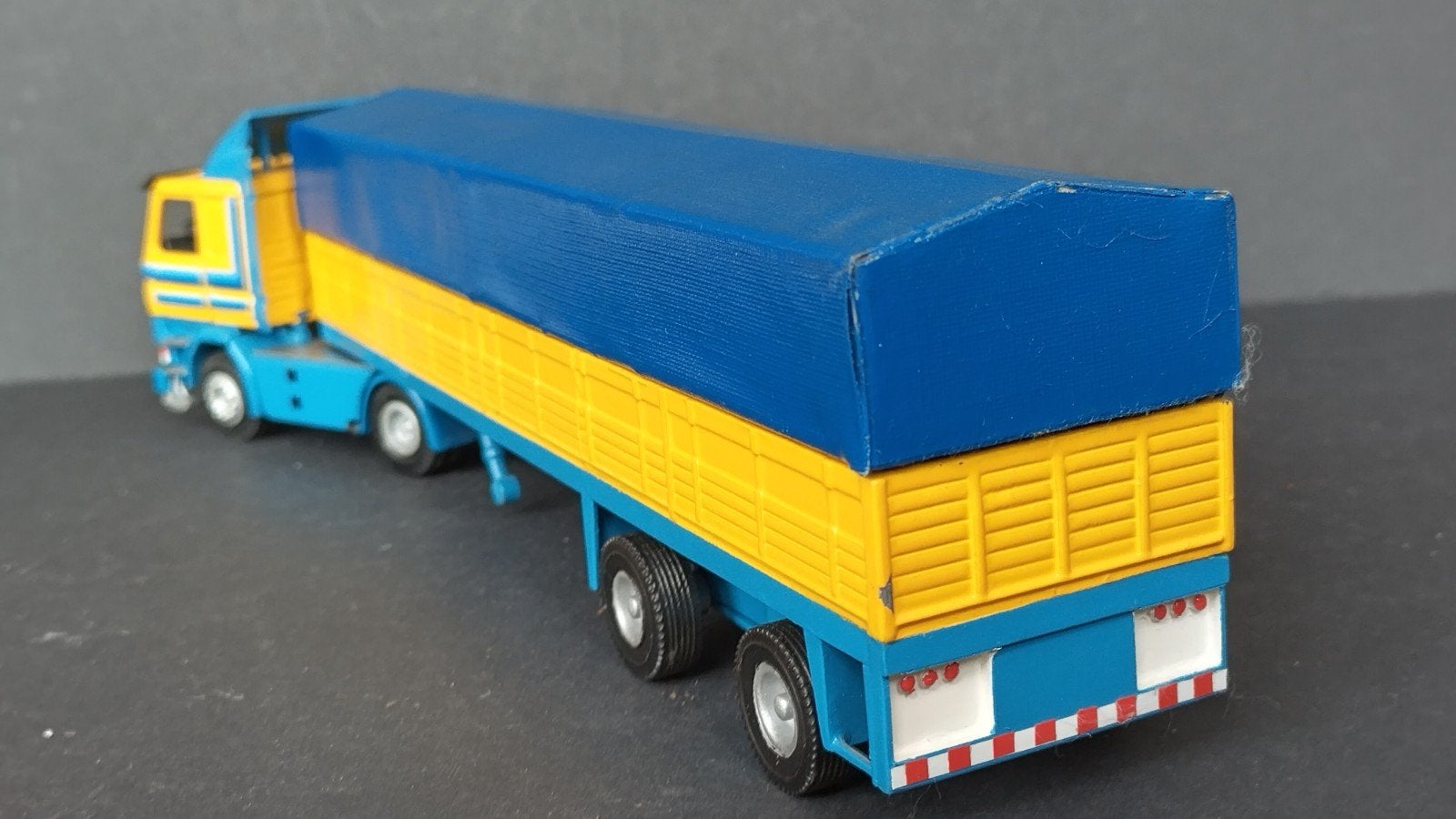Scania 142 H demo kleuren huif trailer 1:50 Tekno Pol, Verzenden, ., Tekno, Zo goed als nieuw