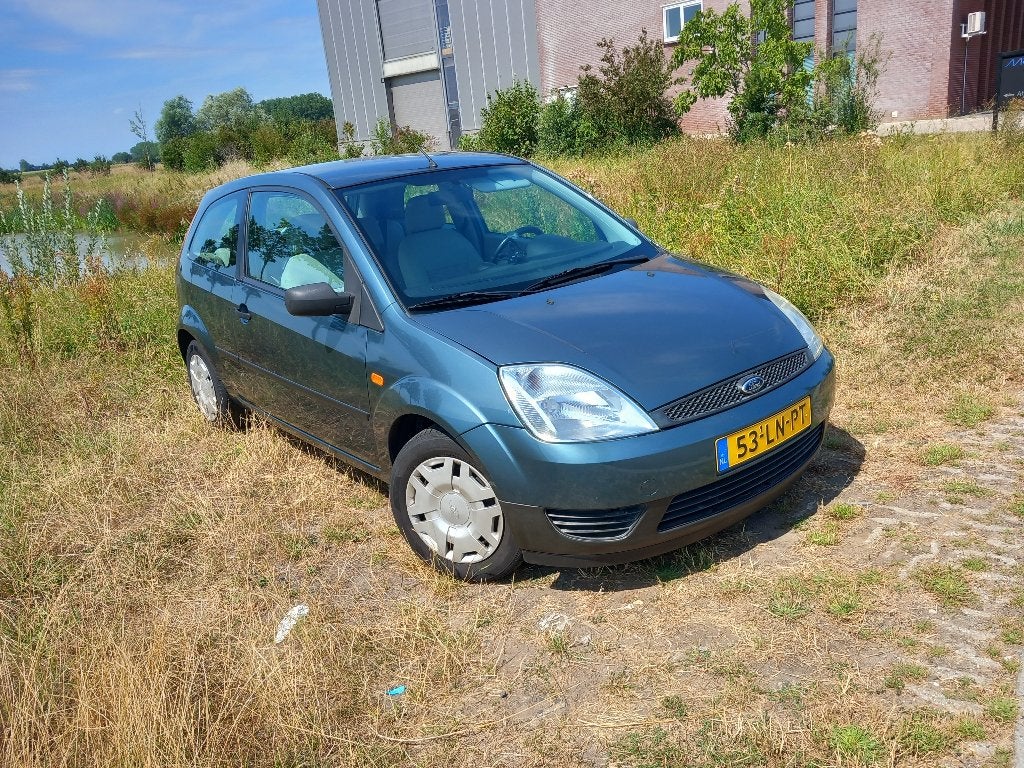 Ford Fiësta 1.4 16V 3DR AUT 2003 Groen, Stof, 40 €/maand, 4 cilinders, 1006 kg