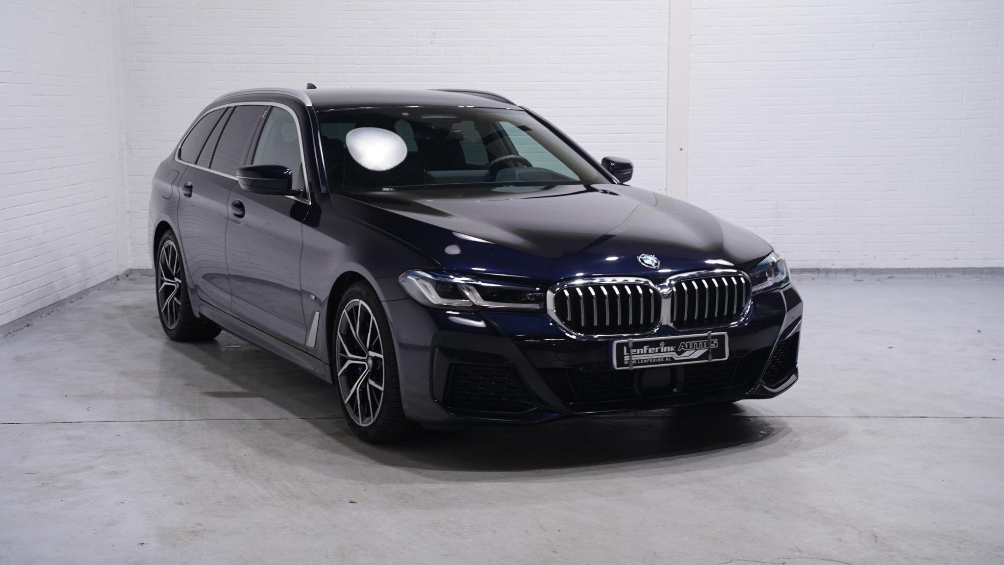 BMW 5-serie 530i M Sport 1e Eig. NAP NL-auto Laser light Nap, Auto's, Achterwielaandrijving, Gebruikt, 4 cilinders, Zwart