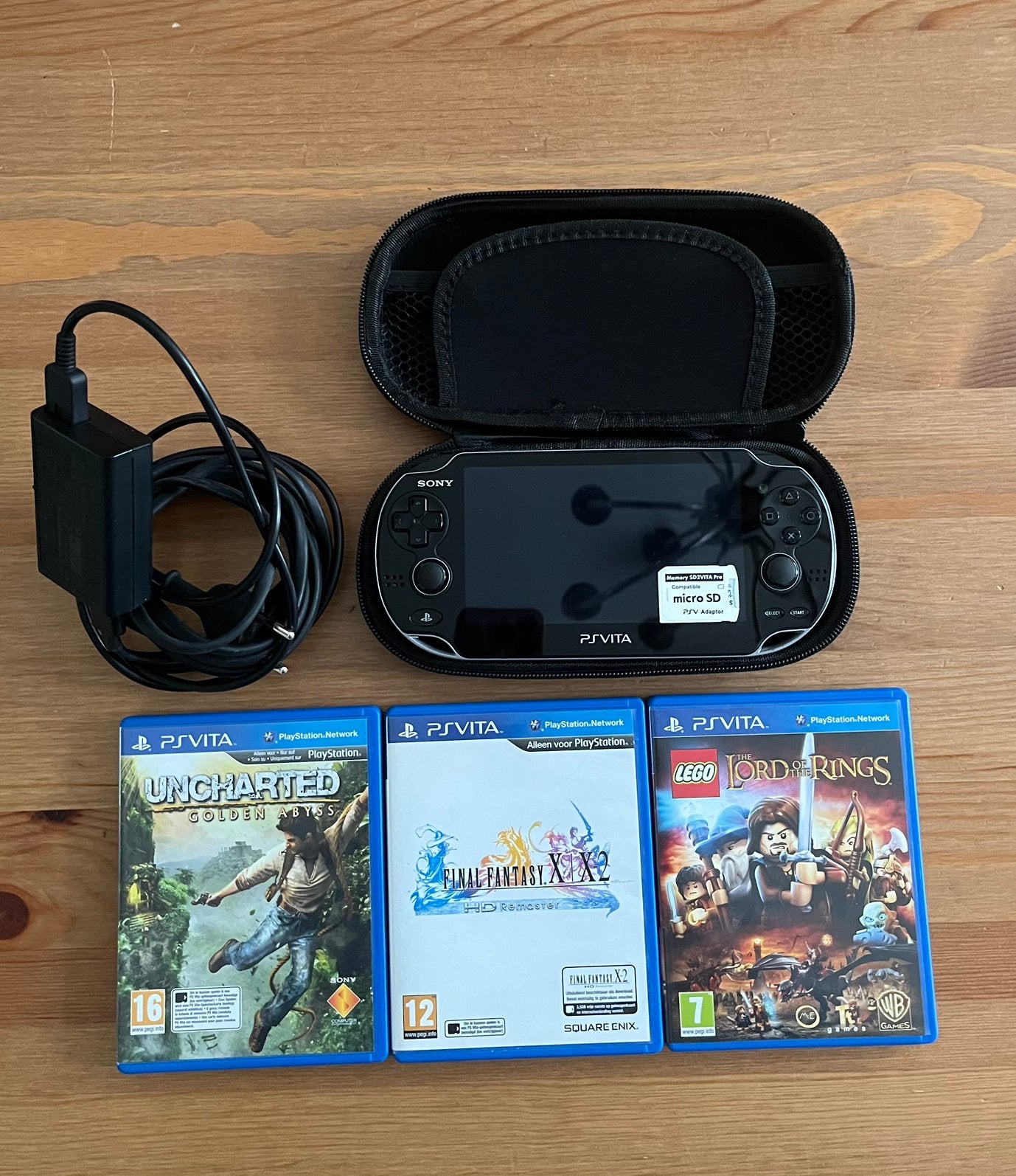 PS Vita Oled, Spelcomputers en Games, Ophalen of Verzenden, Zo goed als nieuw