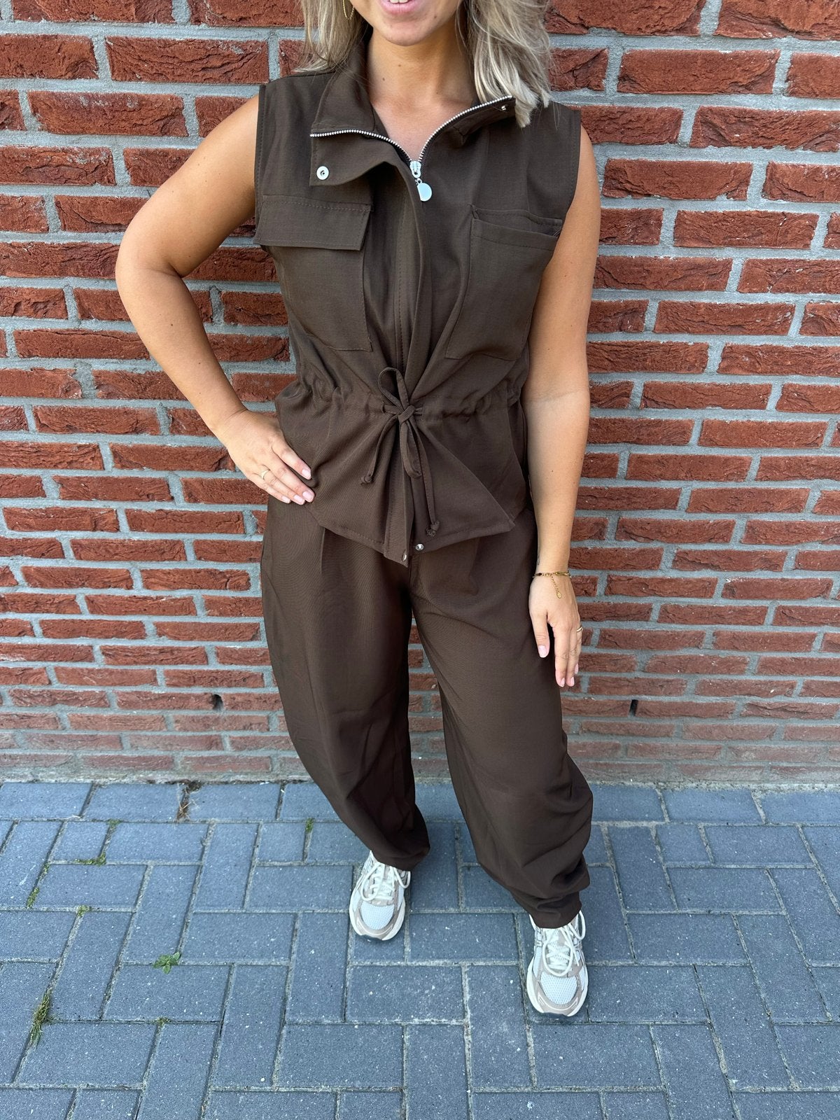 2-delige Nova Suit Set in Bruin - Gilet & Ballonbroek, Kleding | Dames, Ophalen of Verzenden, Nieuw, Maat 38/40 (M), Bruin