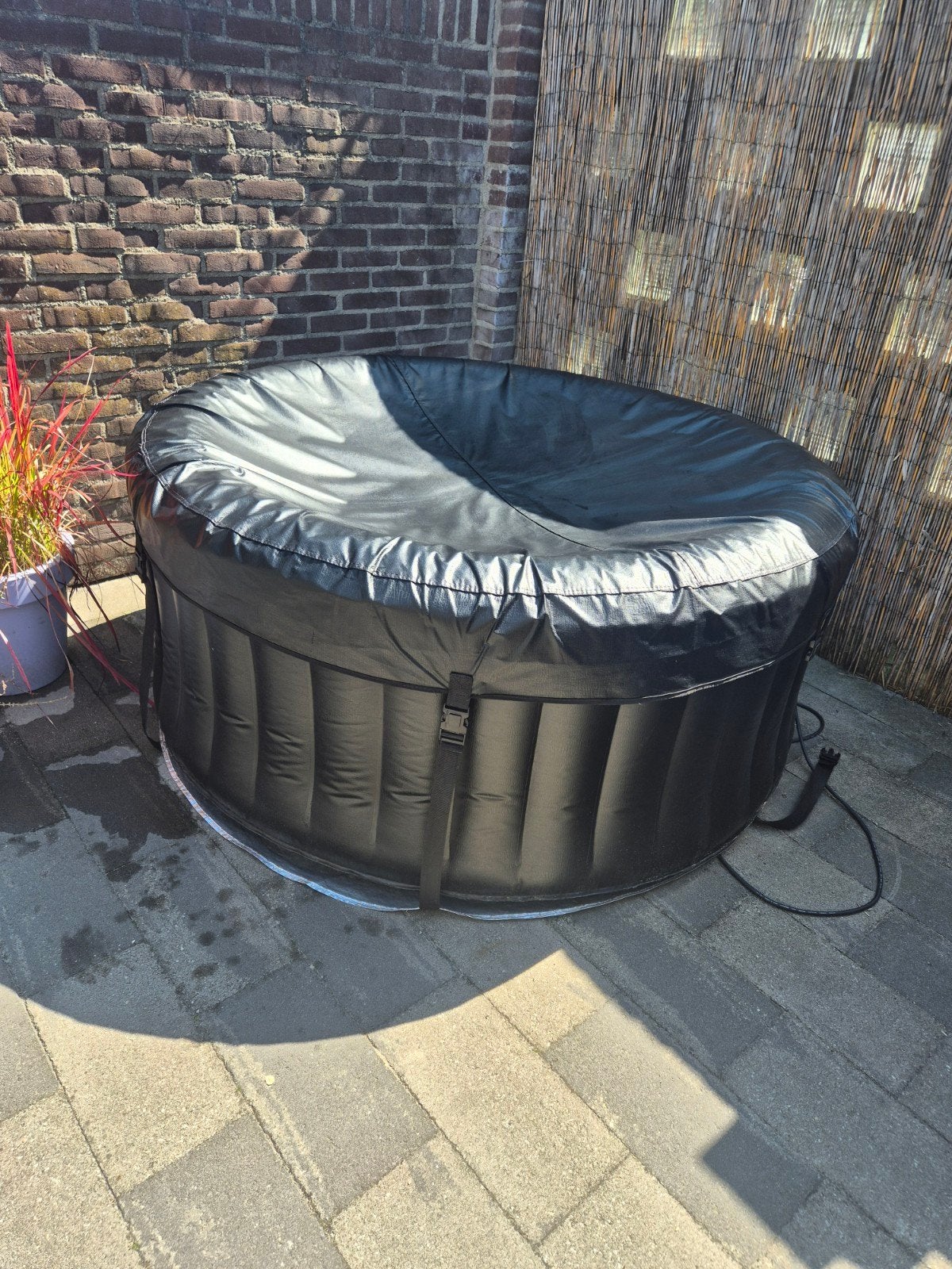 Opblaasbare jacuzzi met accessoires, Tuin en Terras, Ophalen, Zo goed als nieuw, Filter, Opblaasbaar