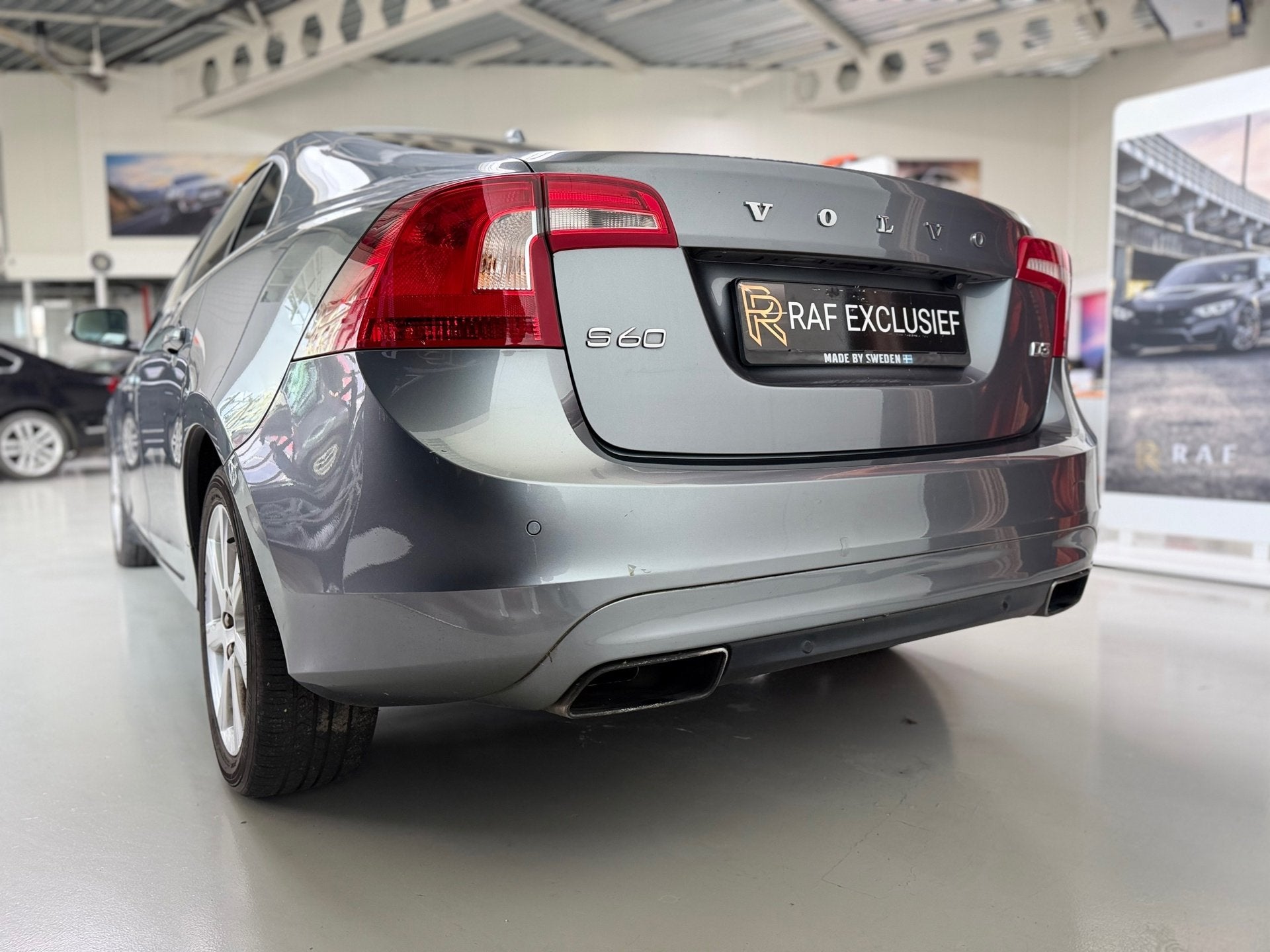 Volvo S60 2.0 D3 SummumAutomaat,Kanteldak,Cruise,Leer., Gebruikt, Zwart, S60, 23 km/l