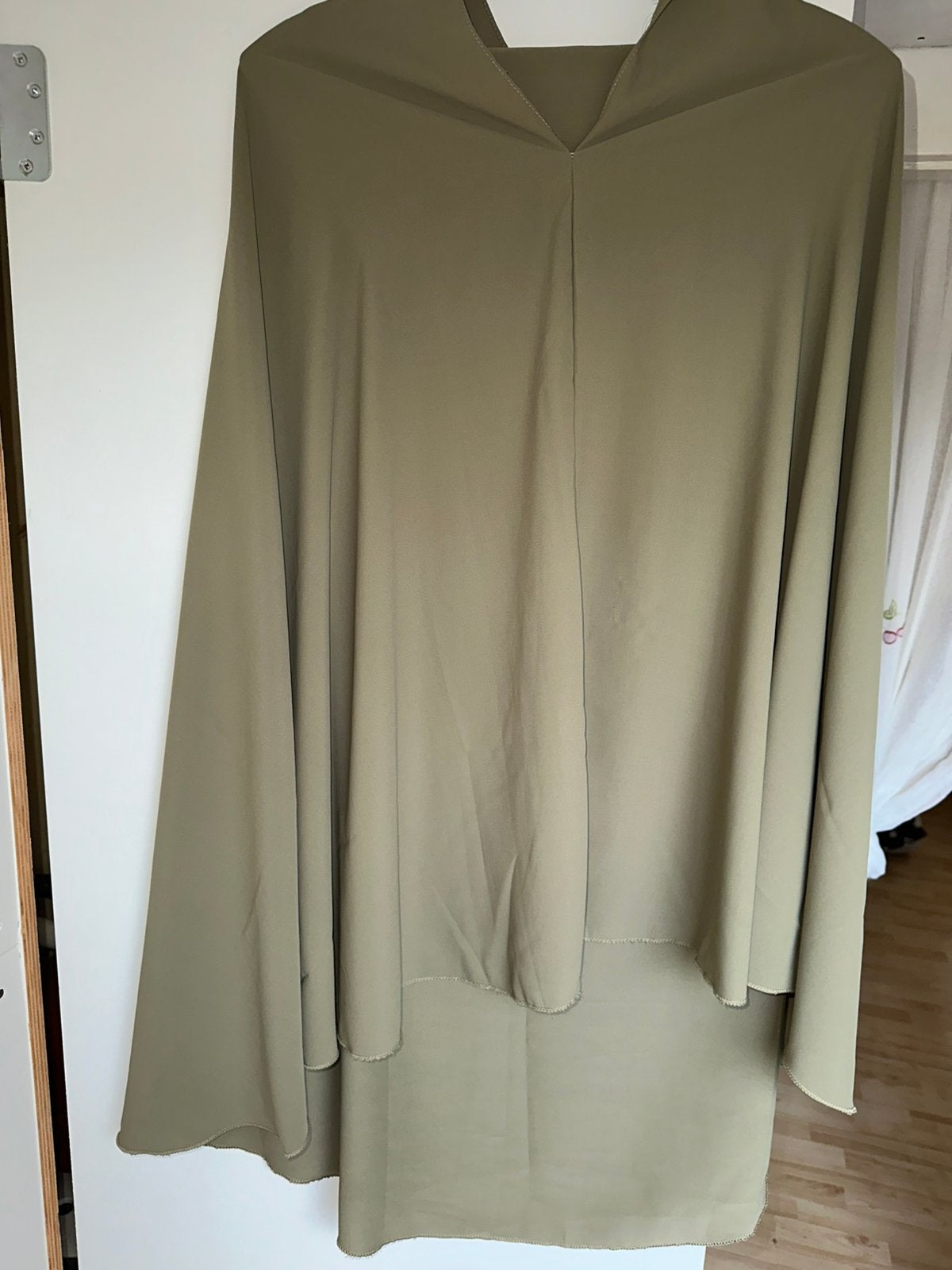Luchtige heup khimar mosgroen, Ophalen of Verzenden, Zo goed als nieuw, Groen, Jurk