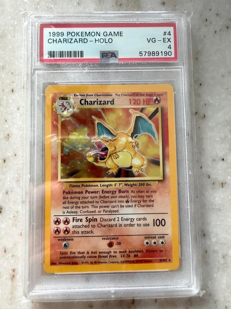 1999 Pokémon Charizard Holo 4/102 Base PSA 4 Graded Kaart, Ophalen of Verzenden, Gebruikt, Losse kaart