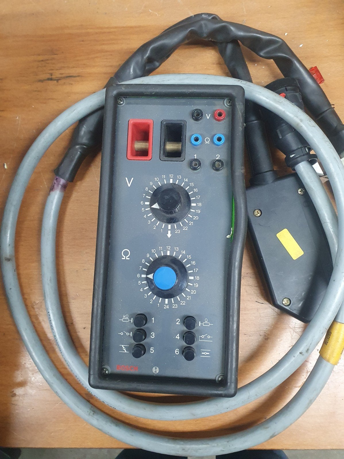 Bosch ETT 018.01 Diagnosetester voor auto's, Ophalen of Verzenden, Gebruikt, Universele onderdelen