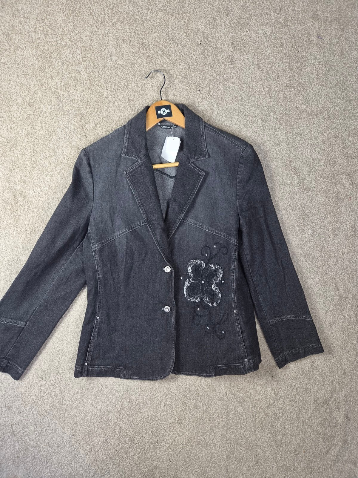 Catherina Hepfer spijkerjasje met borduursel en steentjes, Kleding | Dames, Jasjes, Kostuums en Pakken, Maat 38/40 (M), Nieuw