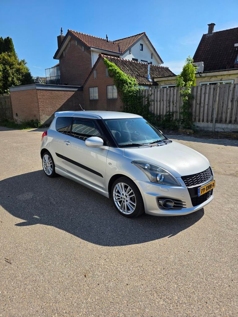 Leuke Nette Nederlands Geleverde Suzuki Swift Sport, Voorwielaandrijving, Zwart, 4 cilinders, Handgeschakeld
