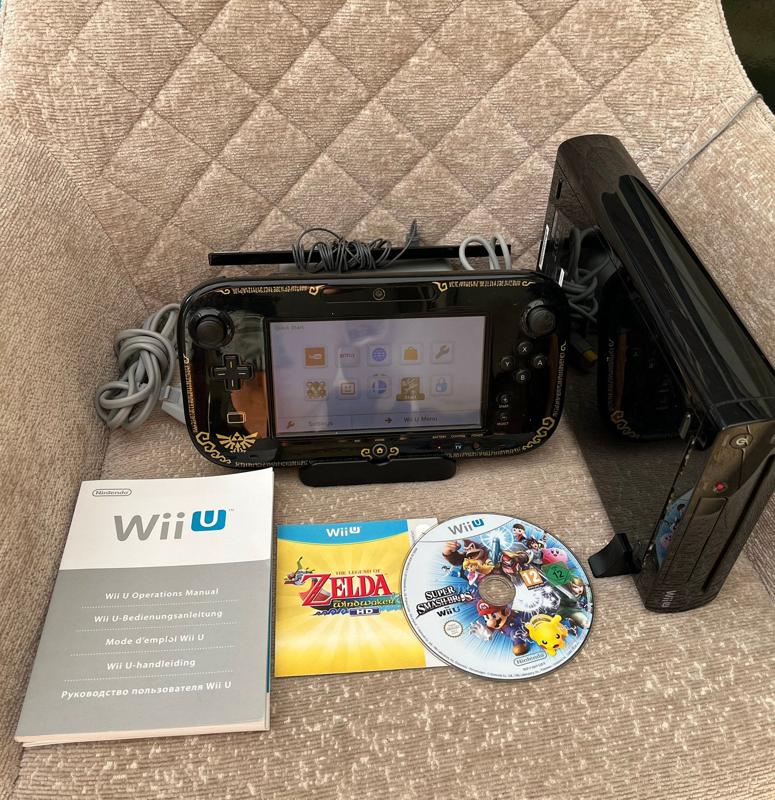 Nintendo Wii U The Legend of Zelda The Wind Waker, Ophalen, Zo goed als nieuw, Met 1 controller, Met games