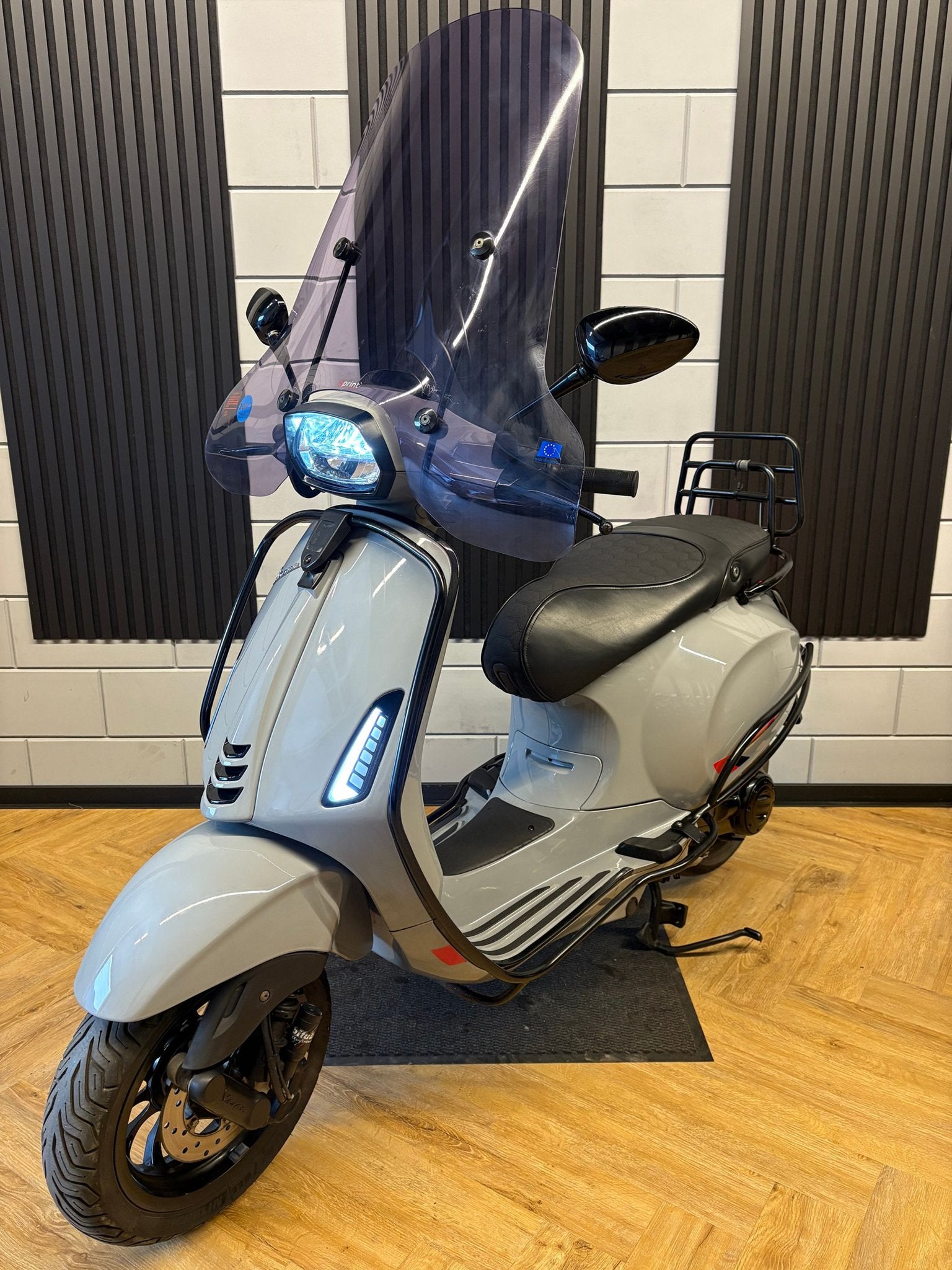 VESPA SPRINT 4T 3V SNOR/BROM NARDO GREY 2021 FULL OPTION, Fietsen en Brommers, -, Maximaal 45 km/u, -, Ophalen of Verzenden