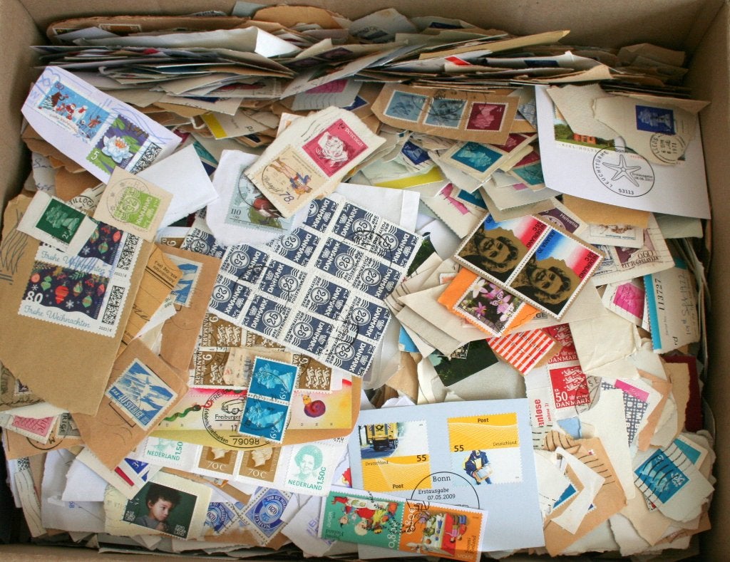 Flinke doos met ca. 6 kilo onafgeweekte zegels, Postzegels en Munten, Ophalen of Verzenden, Nederland en Buitenland