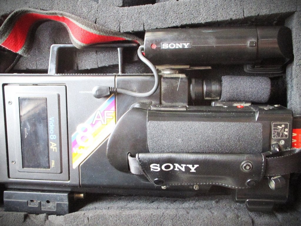 Foto 23 van Sony Handycam CCD V8 AF~Incl.Aver Media Ezmaker en Koffer