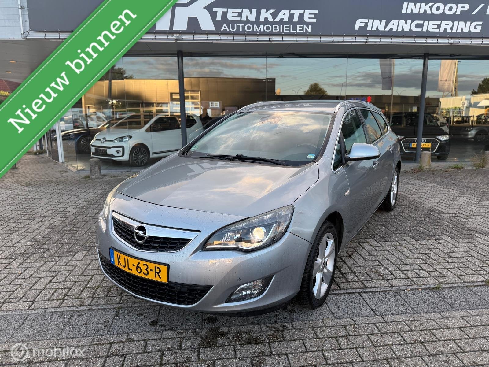 Opel Astra Sports Tourer 1.4 Turbo Edition, Euro 5, 15 km/l, Gebruikt, 4 cilinders