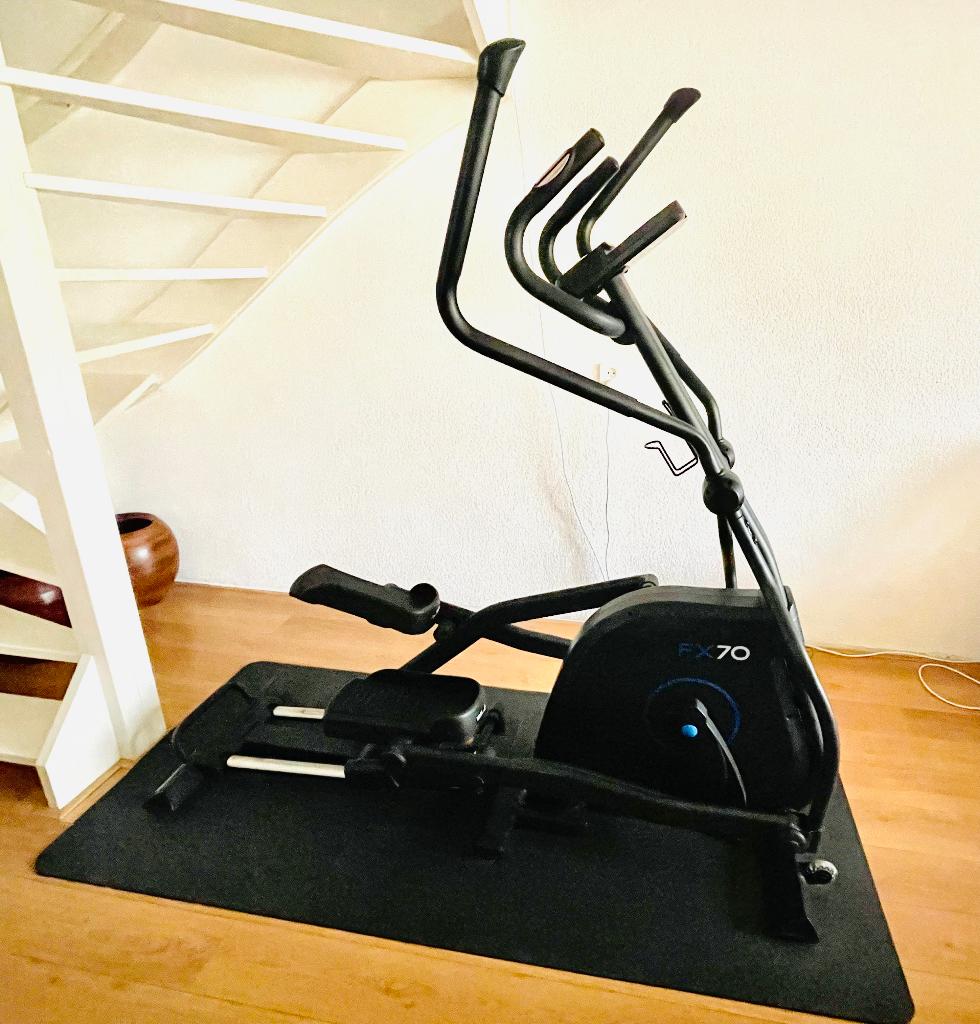 Cardiostrong FX70 crosstrainer te koop - op begane grond, Ophalen, Gebruikt, Crosstrainer