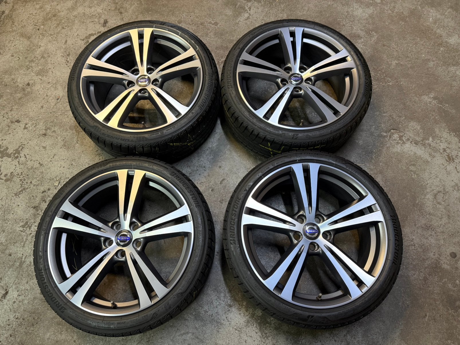 ✅ 19 inch Volvo Artio Velgen 5x108 C30 V40 S50 V50 S6 V60, Auto-onderdelen, 19 inch, Gebruikt, Banden en Velgen, Ophalen of Verzenden