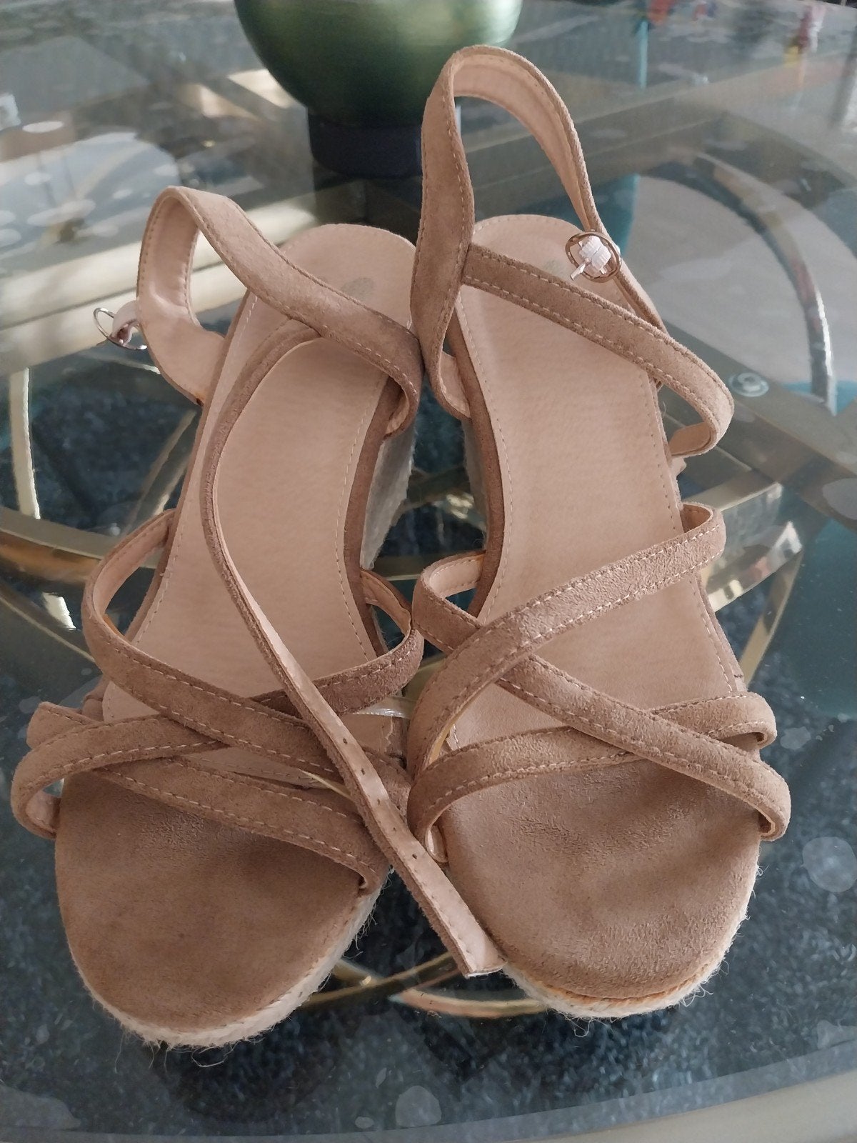Sleehak sandalen bruin maat 41 Le Ballon, Bruin, Le Ballon, Gedragen, Sandalen of Muiltjes