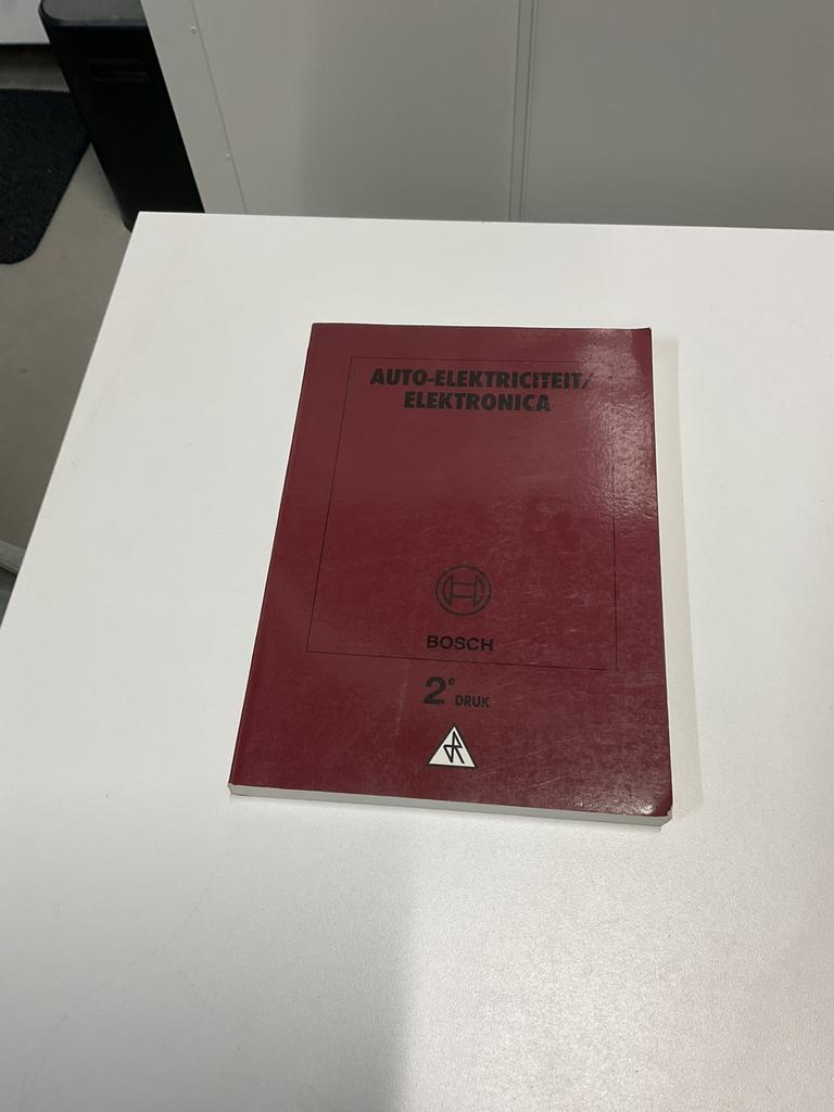 Bosch auto-elektriciteit elektronica, Ophalen, Zo goed als nieuw