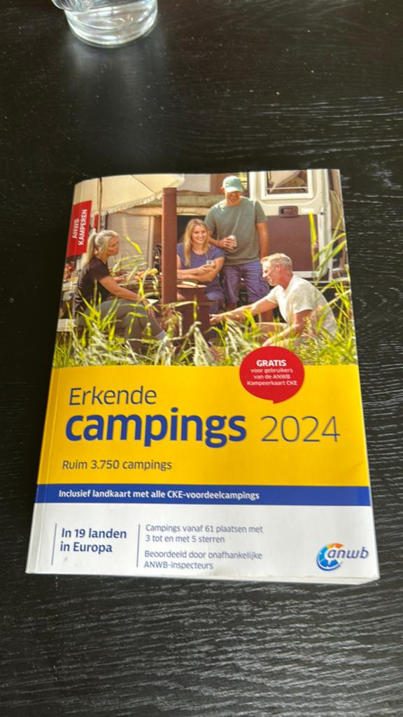 Erkende campings 2024, Ophalen of Verzenden, Zo goed als nieuw, Overige onderwerpen