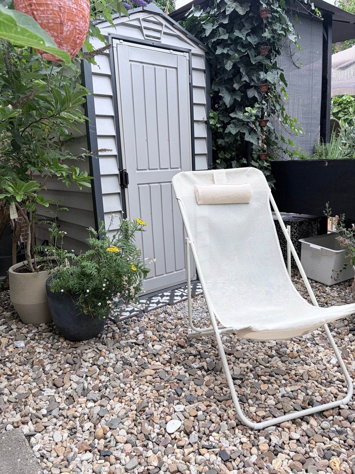 Inklapbare ligstoel wit textileen zitting en hoofdsteun, Tuin en Terras, Ophalen, Gebruikt, Textileen, Inklapbaar