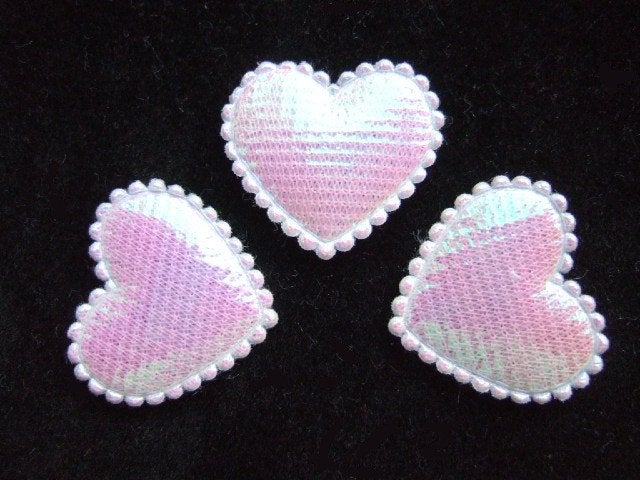 OPRUIMING ~ Klein wit hartje met roze glans ~ 2 cm, -, Nieuw, Ophalen of Verzenden, -