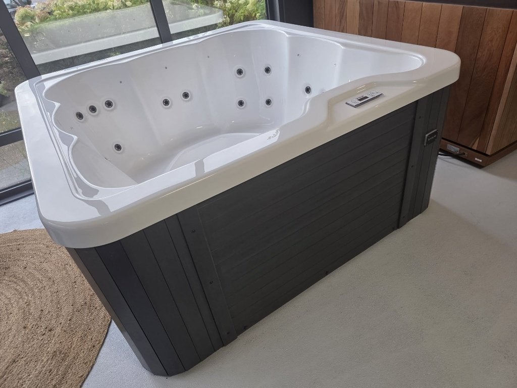 Interline Jacuzzi spa Stockholm - Wit/Grijs showmodel, Tuin en Terras, Ophalen of Verzenden, Nieuw