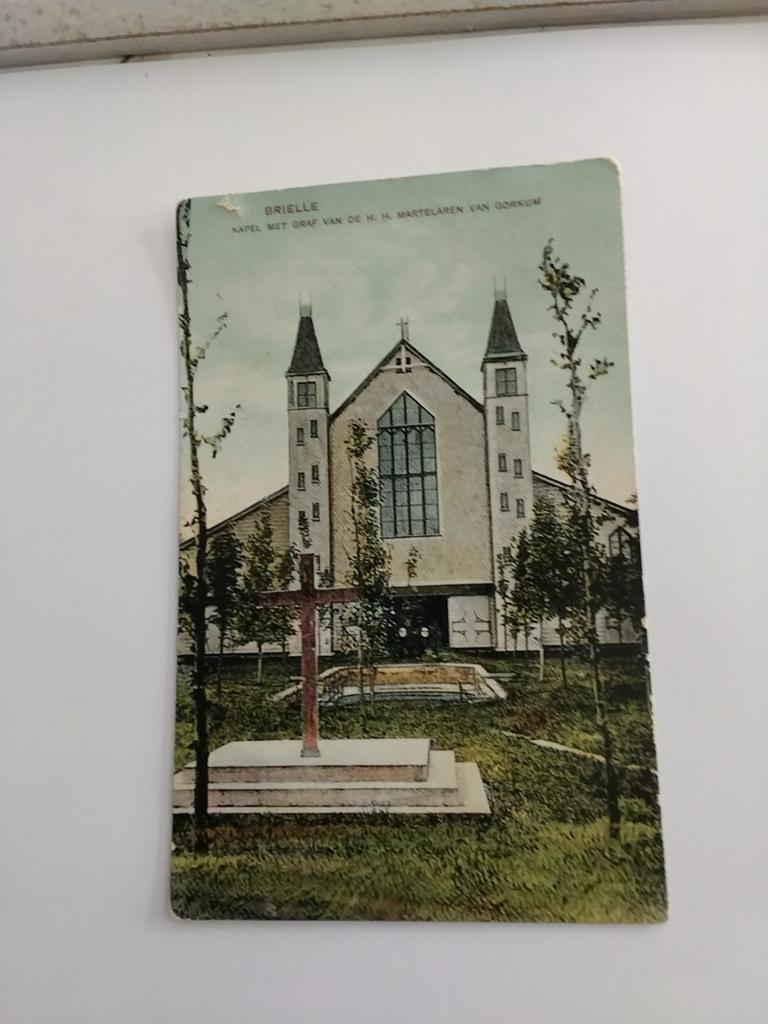 BRIELLE. 1909. KAPEL MET GRAF H.H. MARTELAREN VAN GORKUM, Verzamelen, Ophalen of Verzenden, Voor 1920, Zuid-Holland