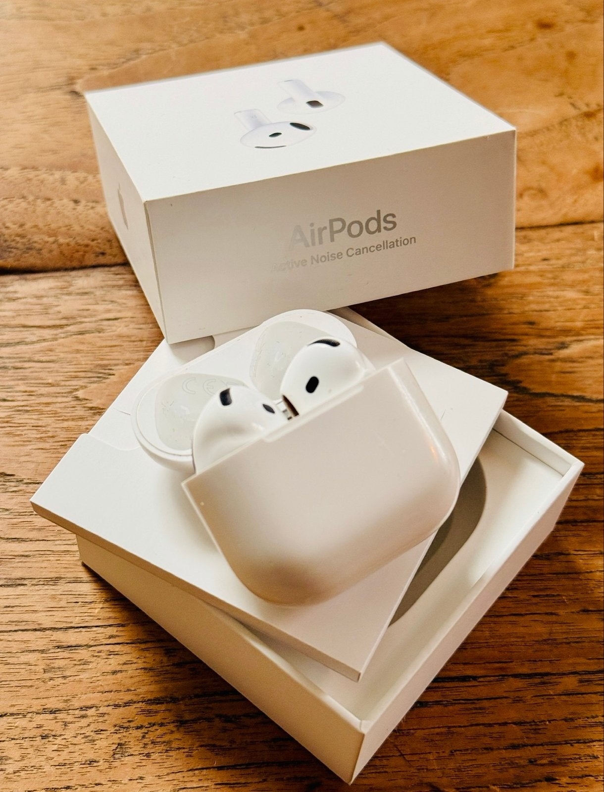 Apple AirPods 4 met Active Noise Cancellation, In-ear, Bluetooth, Ophalen of Verzenden, Zo goed als nieuw