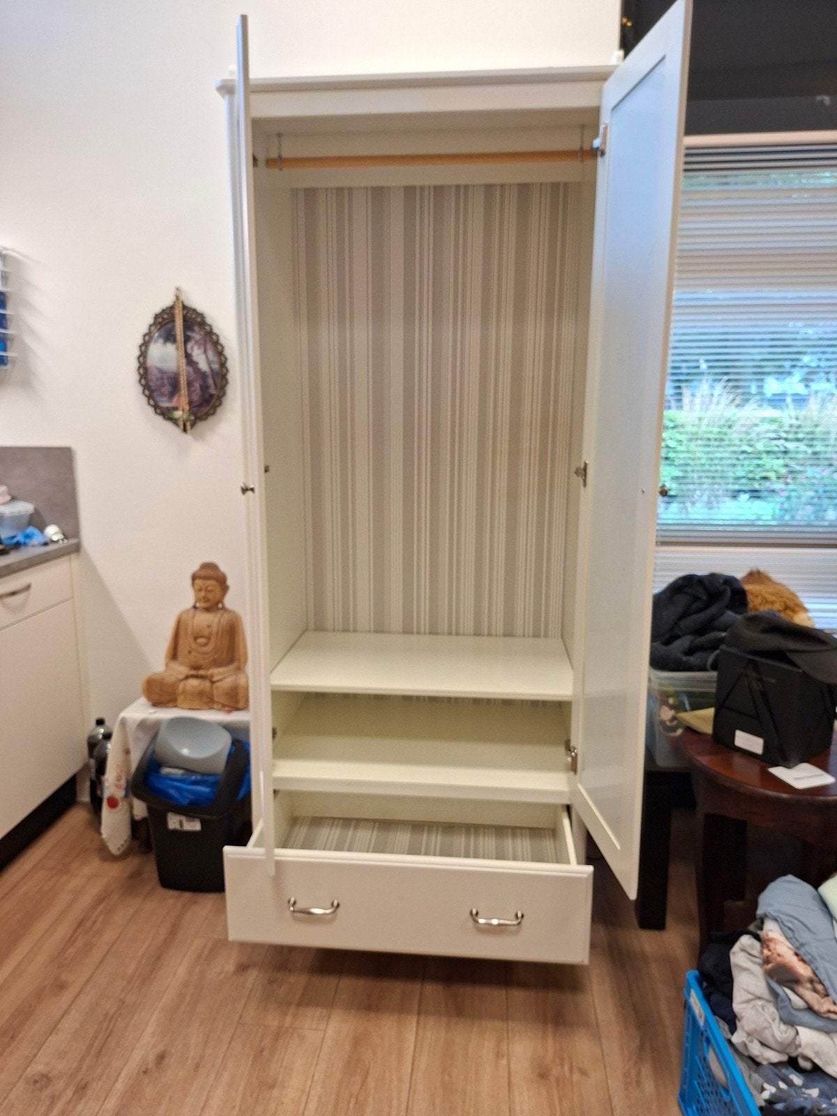 Witte kledingkast met spiegeldeuren en lade, Huis en Inrichting, Kasten | Kledingkasten, Met deur(en), Modern, Klassiek, Gebruikt