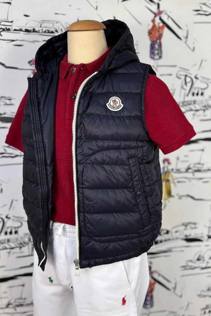 Moncler navy jongens dons bodywarmer jas maat 12, Kinderen en Baby's, Moncler EU, Verzenden, Zo goed als nieuw, Moncler