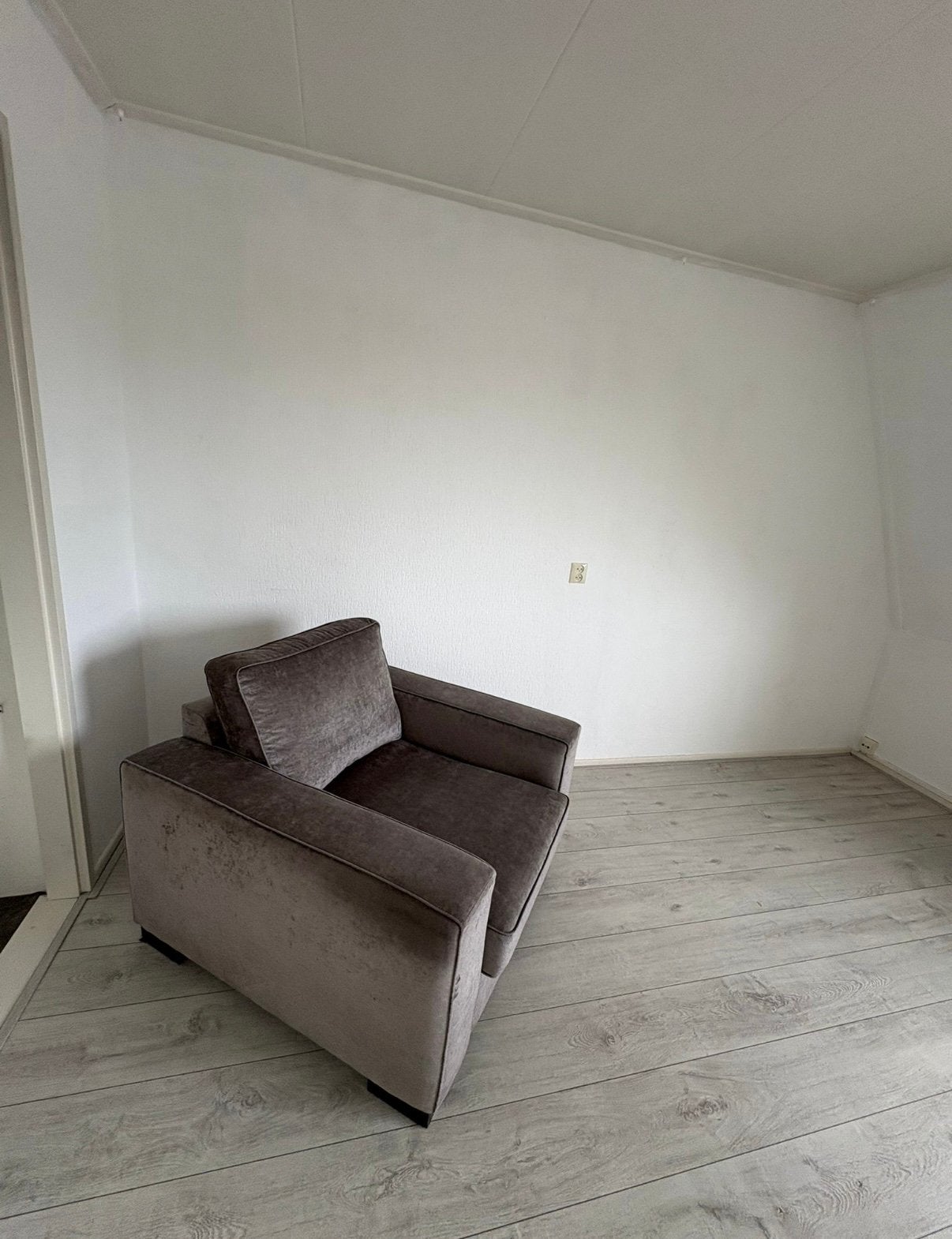 Grijze fauteuil, Ophalen, 75 tot 100 cm, Zo goed als nieuw, 75 tot 100 cm