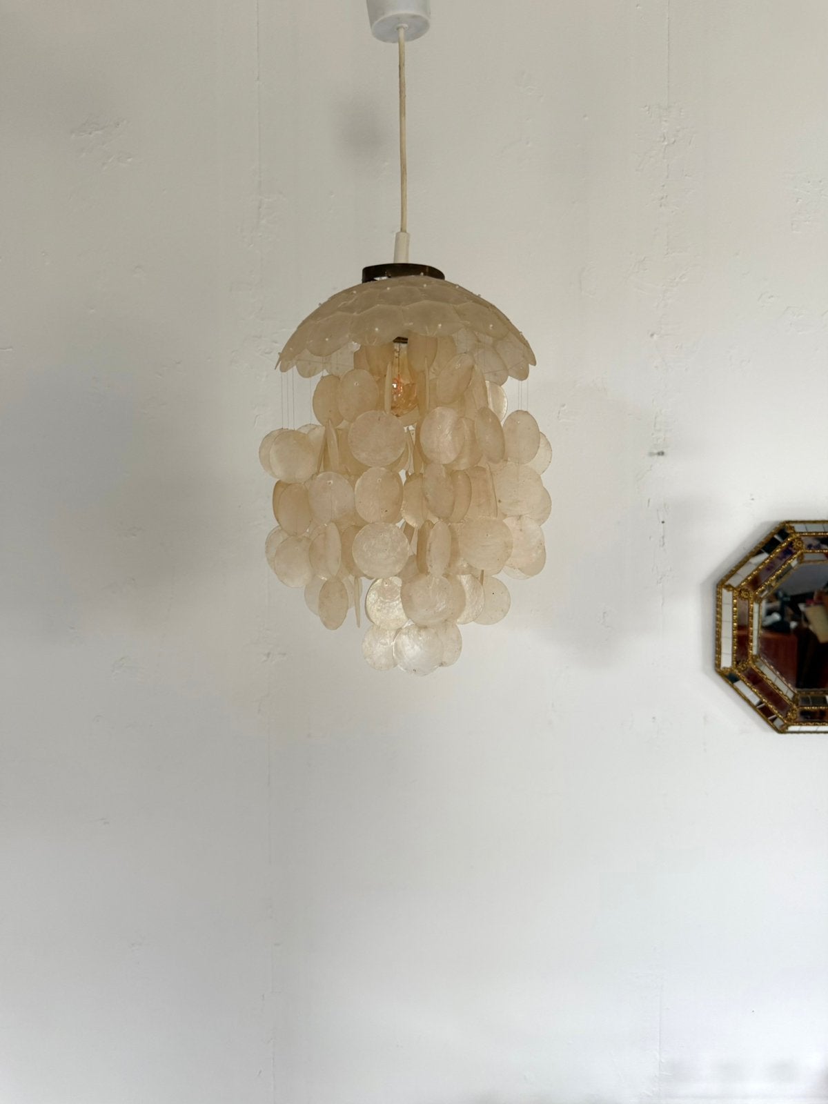 Vintage Capiz schelpen hanglamp, Honsel ‘70, Honsel, Vintage retro buisframe design rotan webbing papercord deens, Zo goed als nieuw