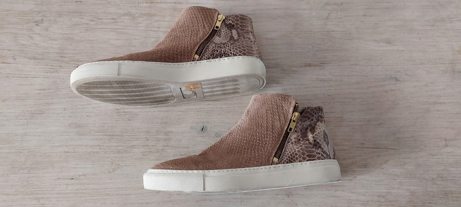 Suède leren Tango enkelhoge sneakers maat 41 met rits, Tango, Beige, Ophalen of Verzenden, Sneakers of Gympen