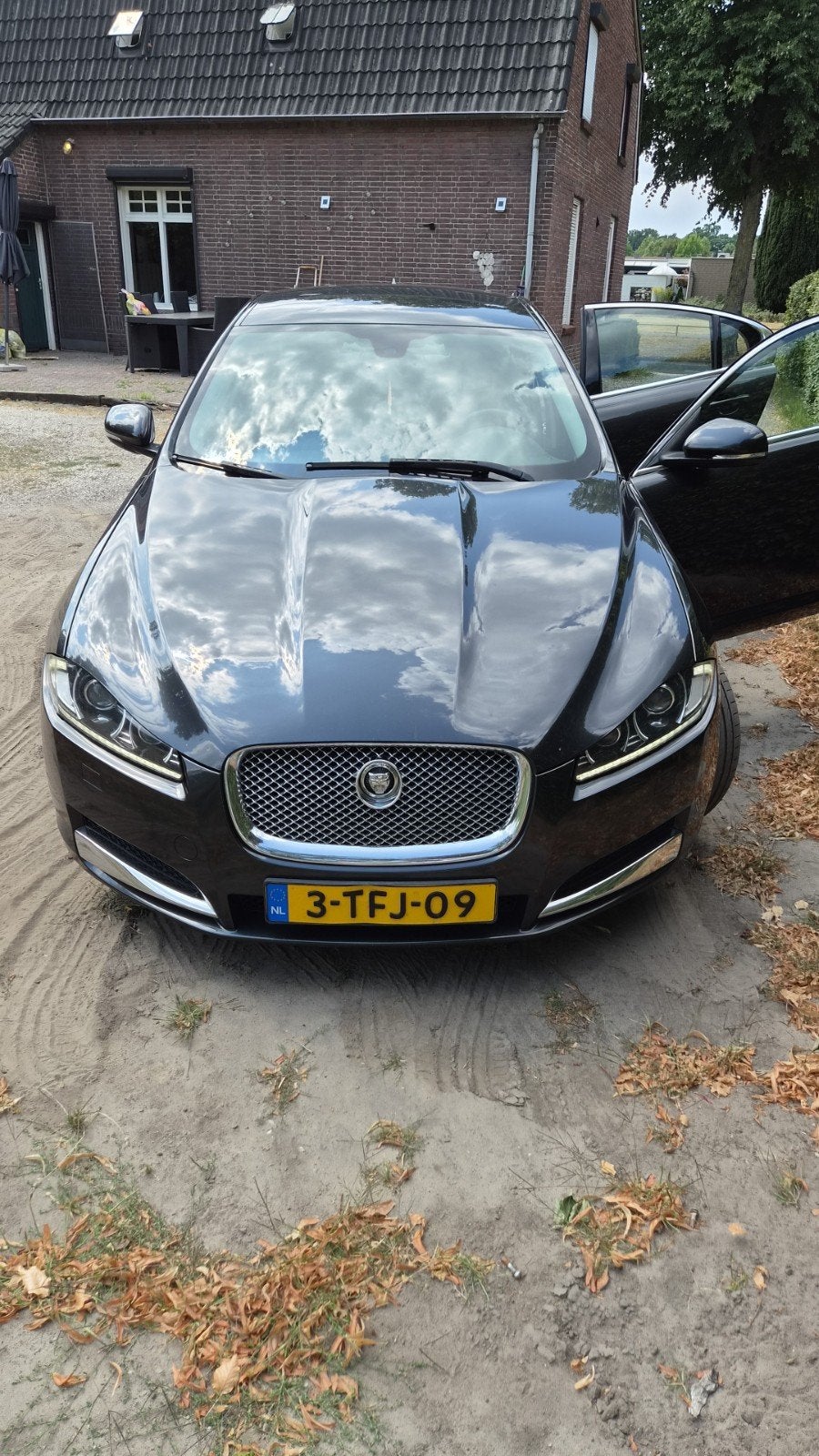 Jaguar XF 2.2D 147KW/200PK 2014 Grijs, Automaat, Achterwielaandrijving, 1850 kg, Diesel
