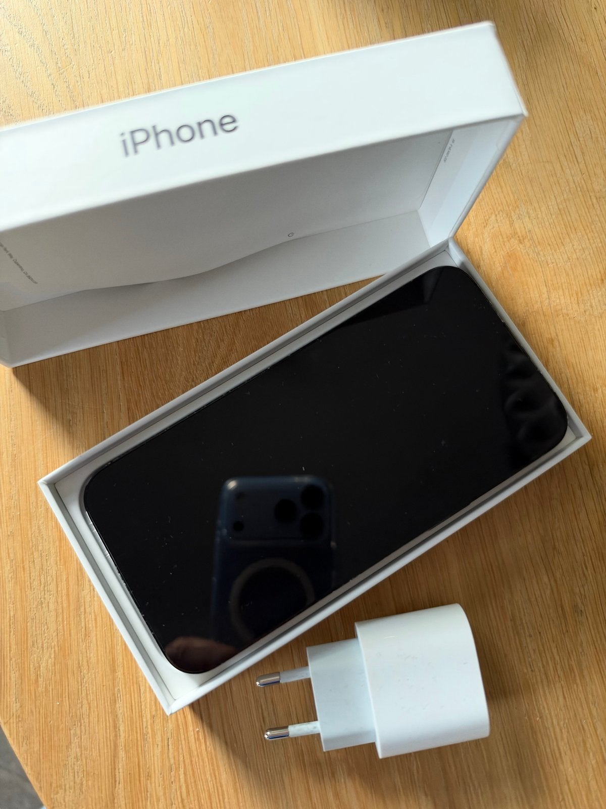iPhone 14 Pro Max in goede staat + gratis snellader