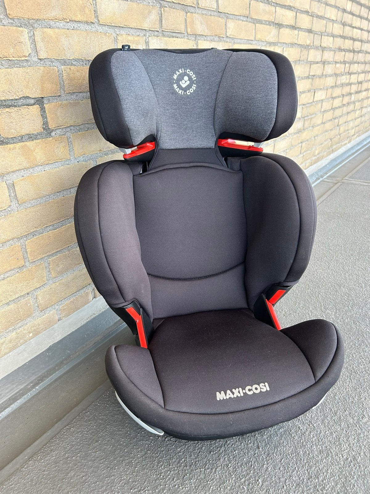 Maxi-Cosi RodiFix autostoel - Zwart (isofix), Ophalen, 15 t/m 36 kg, Verstelbare rugleuning, Zo goed als nieuw