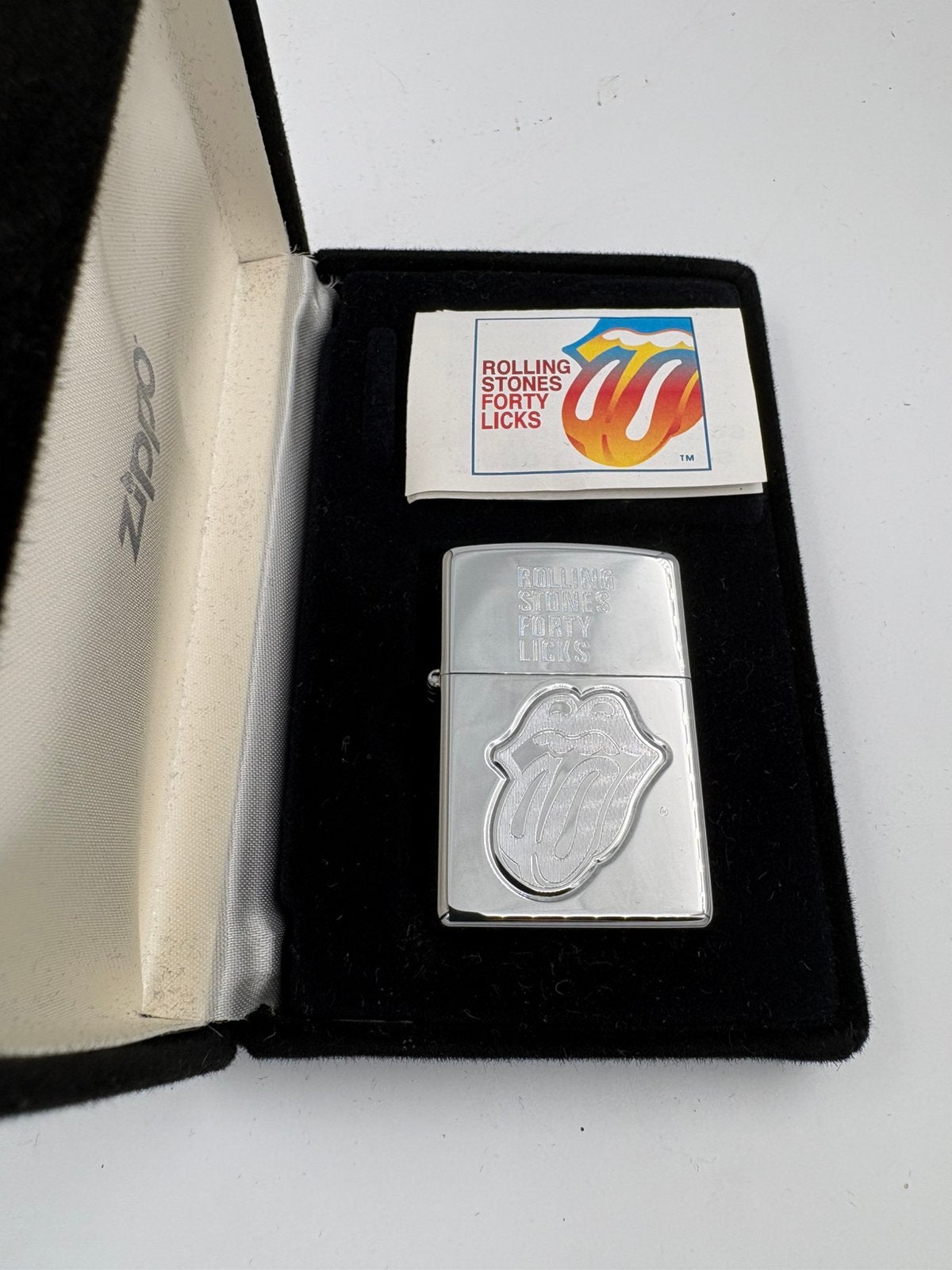 The Rolling Stones Zippo chroom Forty Licks 2003 limited, Ophalen of Verzenden, Nieuw