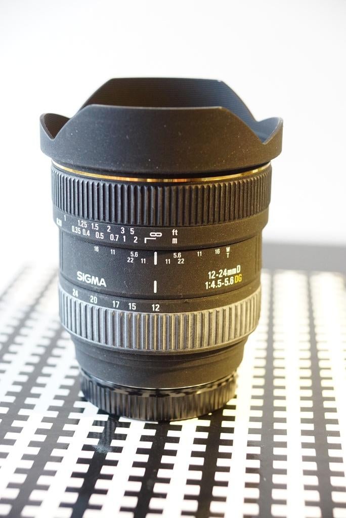 Sigma 12-24mm D f:4.5-5.6 DG EX Sony A mount, Ophalen of Verzenden, Zo goed als nieuw, Groothoeklens, Zoom