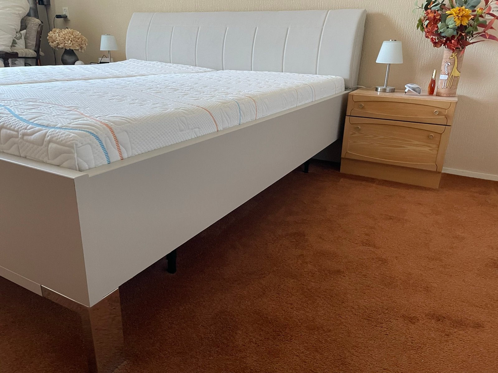 Tweepersoonsbed 180x200 cm met elektrische lattenbodems, Ophalen, Verstelbaar, Tweepersoons, Zo goed als nieuw