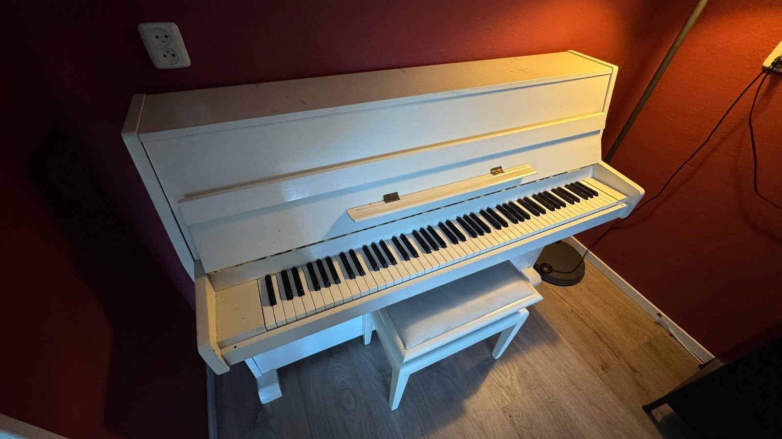 Witte Yamaha Eterna ER-10 Piano met Kruk, Ophalen, Gebruikt, Wit, Piano