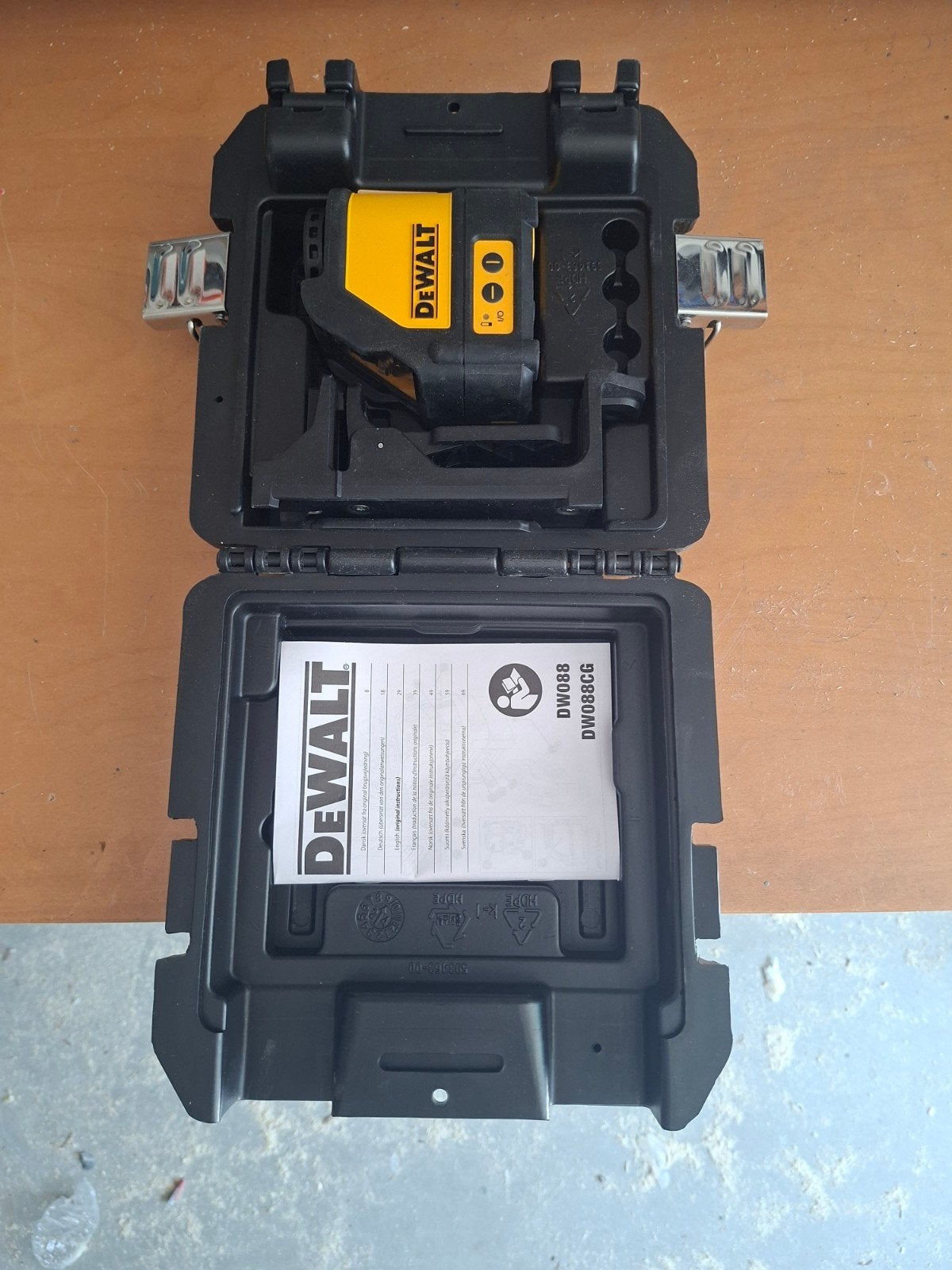 Dewalt kruislijnlaser DW088CG, Doe-het-zelf en Verbouw, Meetapparatuur, Ophalen of Verzenden, Nieuw
