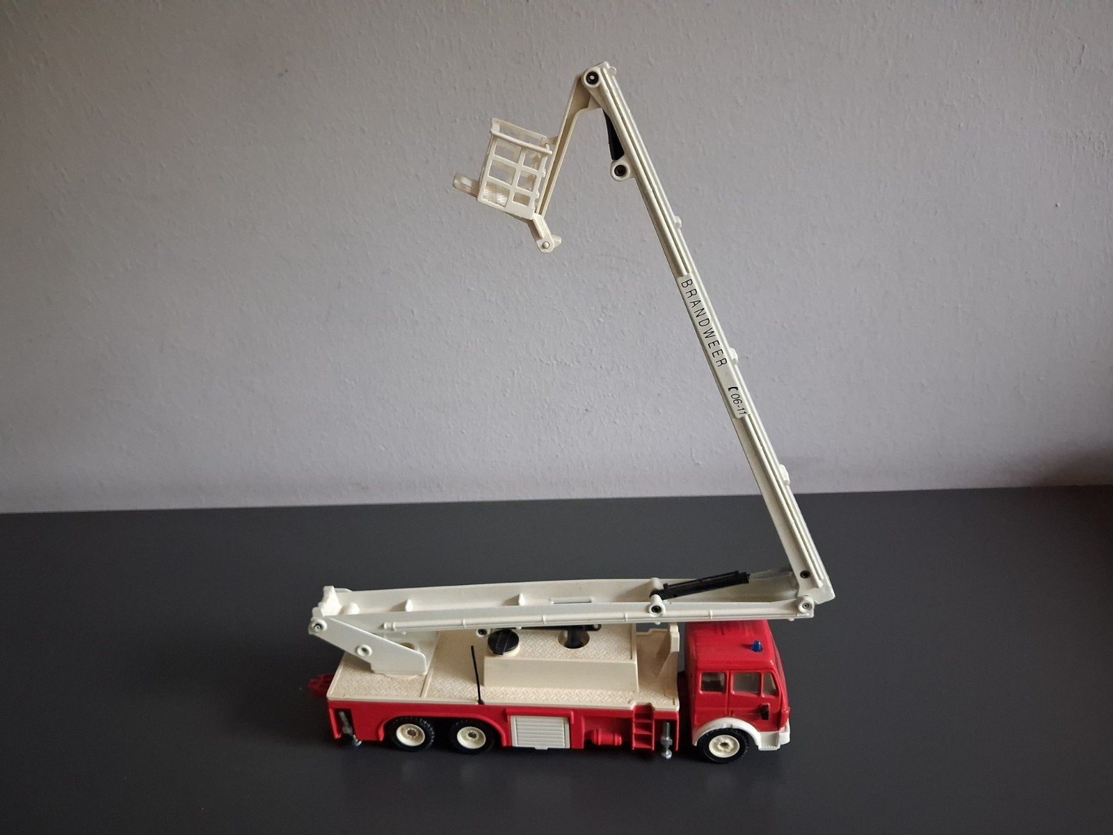 Siku Brandweerwagen met uitschuifbare ladder brandweer, Ophalen of Verzenden, Gebruikt