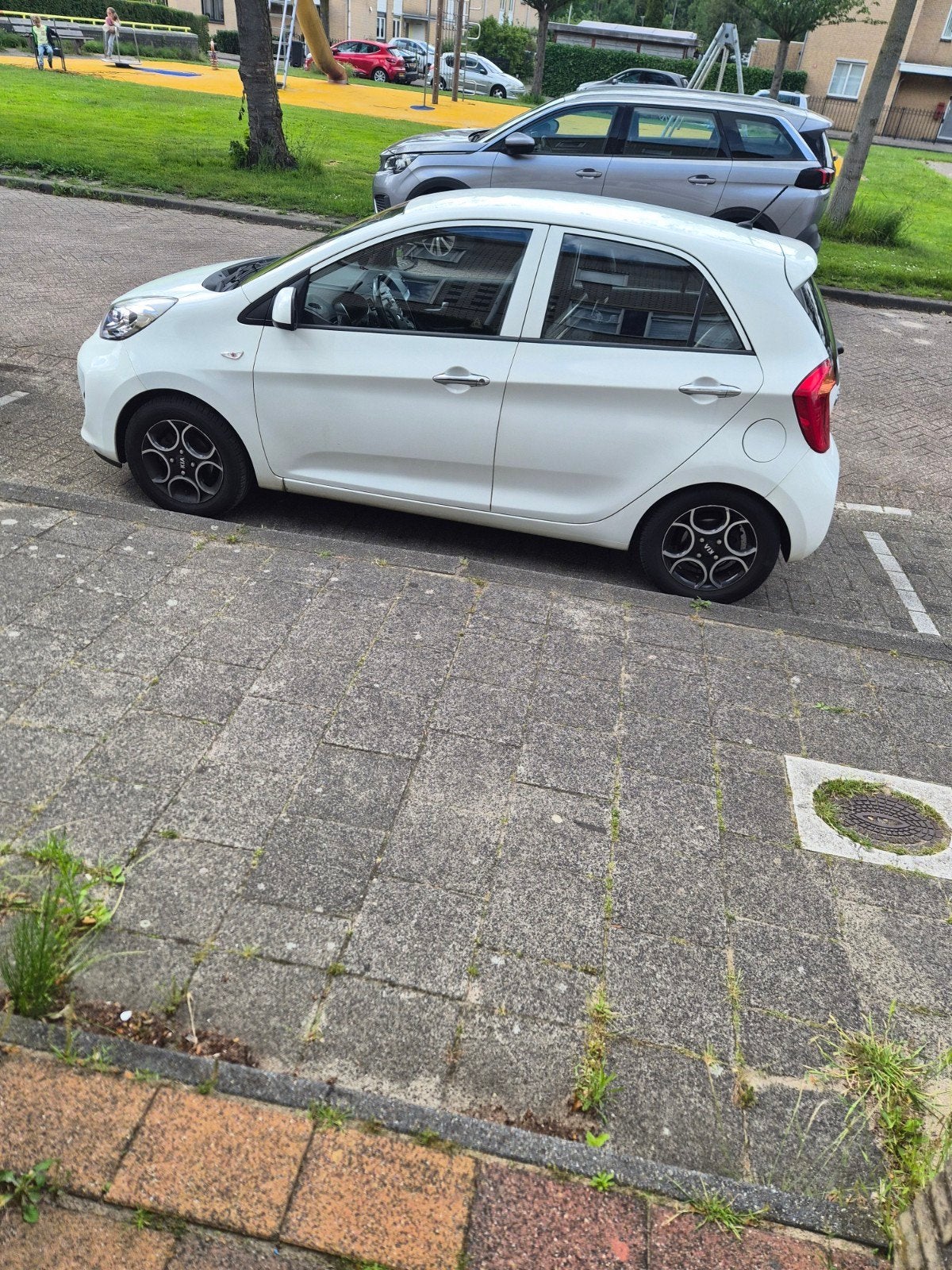 Kia Picanto 1.0 Cvvt 5-DRS 2016, APK 04/'27, Rijd als Nieuw., Auto's, Kia, Euro 5, Alcantara, Wit, Origineel Nederlands