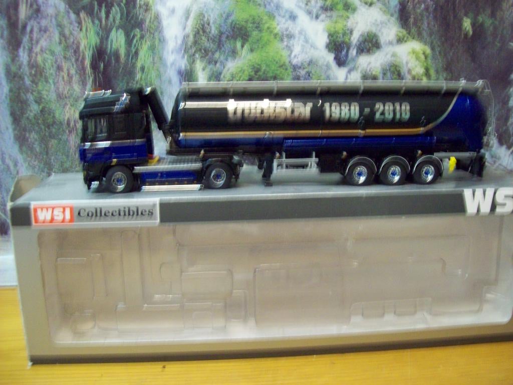 WSI - Daf 105 XF - Bulk/Tank/Kieptrailer -Truckstar 2010 - 8, Hobby en Vrije tijd, Modelauto's | 1:50, Ophalen of Verzenden, Zo goed als nieuw