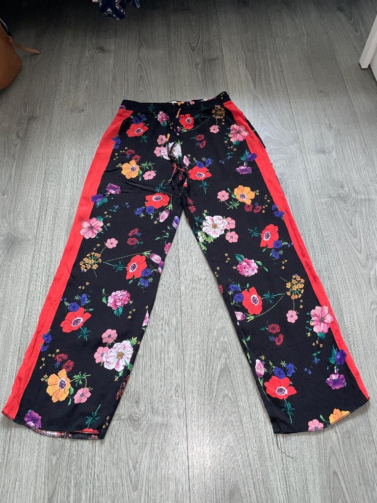 zara dames boho flower bloemen straight leg broek mt M, Maat 38/40 (M), Ophalen of Verzenden, Zo goed als nieuw, Lang