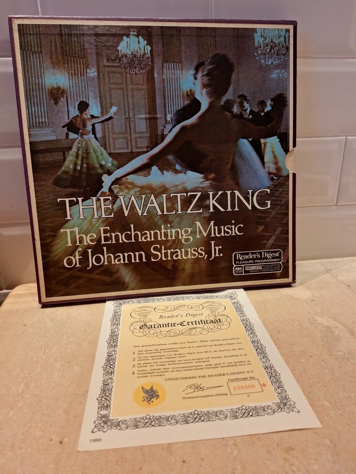 The Waltz King - The Enchanting Music of Johann Strauss Jr., Cd's en Dvd's, Boxset, Overige componisten, Ophalen of Verzenden