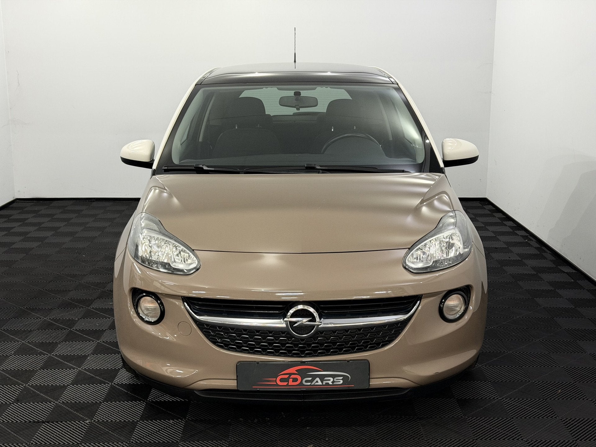 Opel ADAM 1.4 Glam Panoramadak, Clima, Cruise control, Licht, Voorwielaandrijving, Euro 5, 1398 cc, 4 cilinders