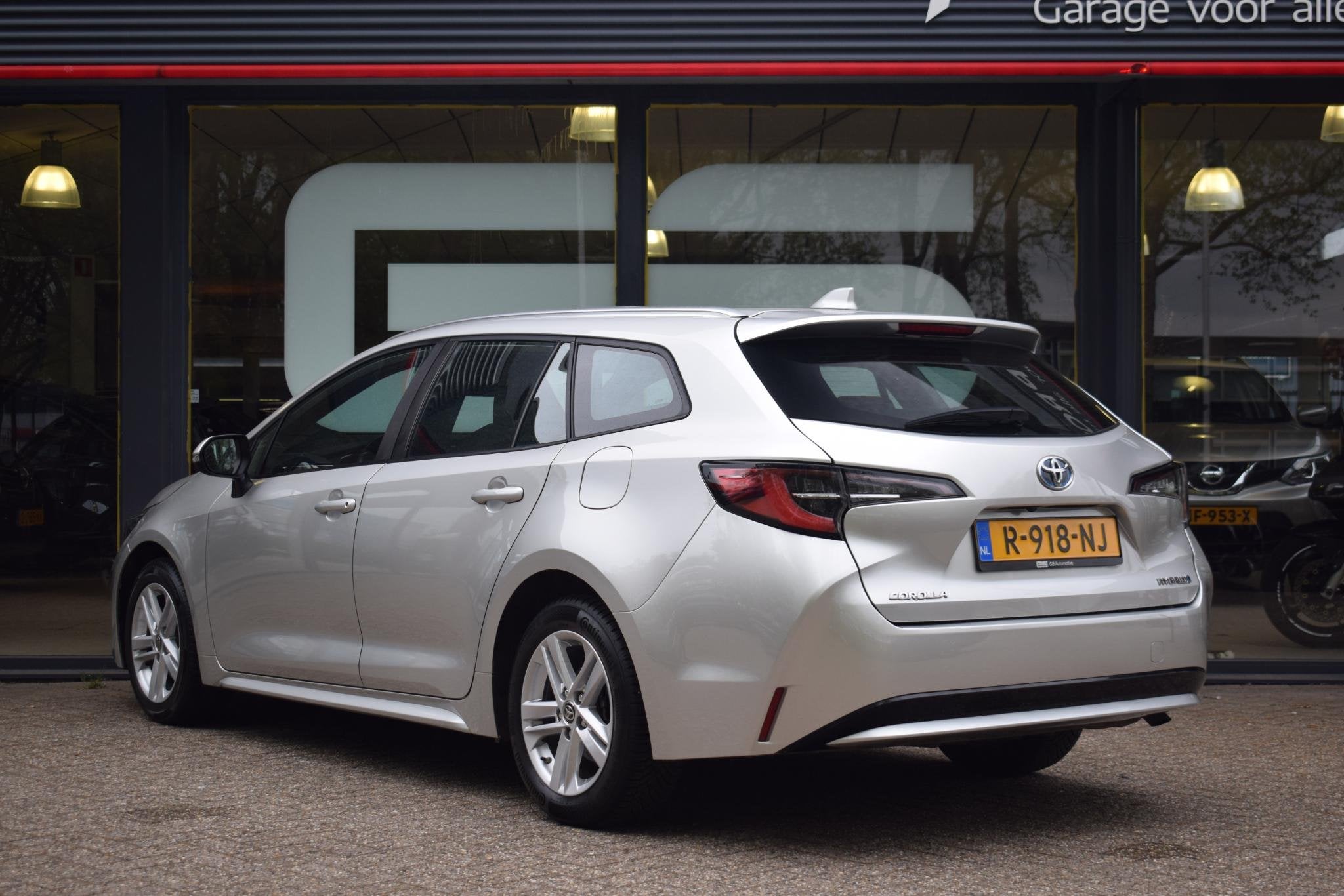 Toyota Corolla Touring Sports 1.8 Hybrid Active met NAV|CAM|, 1345 kg, Gebruikt, 4 cilinders, Corolla
