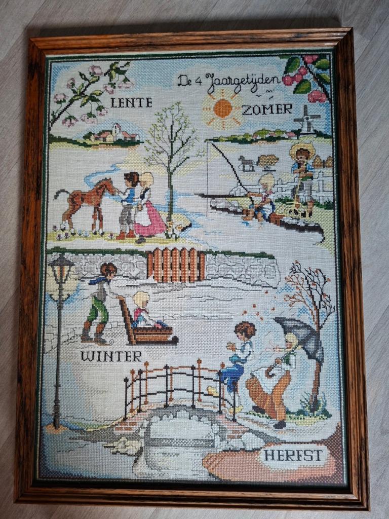 Mooi geborduurd schilderij: De 4 Jaargetijden, Ophalen of Verzenden, Gebruikt, 50 tot 75 cm, Schilderij