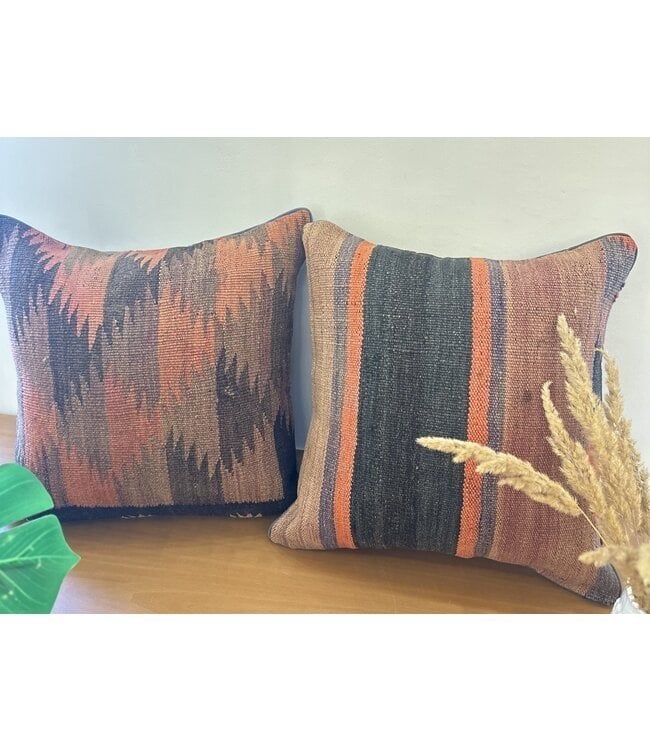 2x Handgemaakte Kelim Kussenhoezen met Vulling 45x45 cm, Ophalen of Verzenden, Nieuw, Overige kleuren, Vierkant